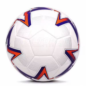 Ballon de football durable conçu sur mesure avec couleurs et logo personnalisés pour l'entraînement et les matchs - Product Image 1