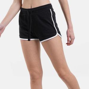 Shorts en tricot noir taille haute pour femme avec bordure blanche, cordon de serrage, coupe décontractée, style classique, couleur unie, tissu en coton respirant - Product Image 6