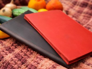 ที่ใส่เมนูหนังแท้สุดหรู งานแฮนด์เมด โลโก้สั่งทำได้ สำหรับโรงแรม คาเฟ่ กันน้ำ น้ำหนักเบา ขายส่งจำนวนมาก - Product Image 5