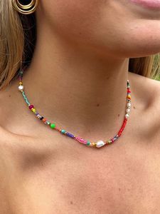 Collar de gargantilla con cuentas de lapislázuli blancas a granel, cuentas individuales de vidrio pequeñas color crema, suministro de joyería para mujer - Product Image 6