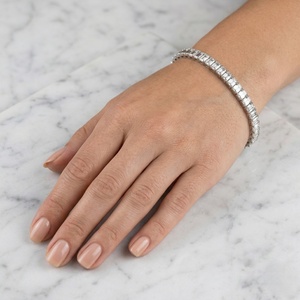 สร้อยข้อมือเพชรชุดแถบมรกต11.40CTW - Product Image 1