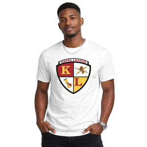 T-shirt blanc avec écusson Kappa Alpha Psi Kappa League, vêtement de fraternité grecque au design classique, confort premium et coupe élégante - Product Image 1