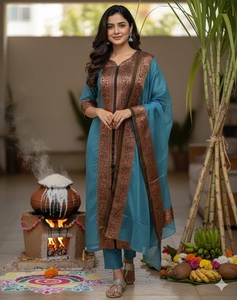 Vêtements ethniques indiens, Kurti indien bleu avec travail de tissage, vêtements traditionnels, Kurtis longs en forme de A pour les occasions festives - Product Image 1