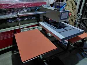 เครื่องรีดร้อนแบบอัตโนมัติสำหรับงานซับลิเมชั่นบนเสื้อผ้าและหนัง (16x24 นิ้ว) - Product Image 2
