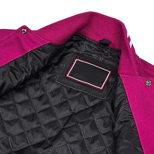 Chaqueta Varsity con Altavoces Bluetooth Integrados, Cuerpo de Lana, Mangas de Cuero, Conectividad Musical, Cierre de Broches, Chaqueta Tecnológica - Product Image 4
