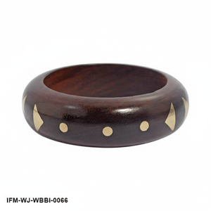 Bracelet jonc minimaliste en bois de rose avec points en laiton incrustés, bijou artisanal ethnique en bois dur - Product Image 1