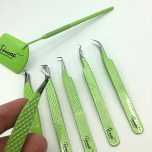 กลิตเตอร์สีเขียวเคลือบสแตนเลสญี่ปุ่นมืออาชีพ90องศาต่อขนตาแหนบที่มีโลโก้ที่กำหนดเอง - Product Image 6