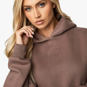 Ensemble de survêtement deux pièces pour femme, en tissu doux et confortable, idéal pour la gym, le fitness, les activités de plein air et l'usage quotidien. - Product Image 4