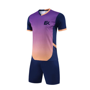 Conjunto de Camiseta de Fútbol Sublimada con Degradado Púrpura y Naranja para Hombre, Manga Corta, Absorbe la Humedad, Ajuste Atlético, Uniforme de Fútbol - Product Image 5