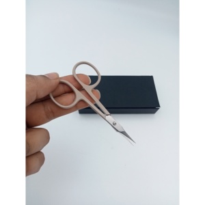 Tijeras Multiusos de Acero Inoxidable para Recortar el Vello de la Nariz, Dar Forma a las Cejas y Recortar las Uñas - Product Image 2