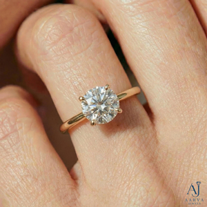 Bague de fiançailles en moissanite taille trillion, plaquée rhodium/or/or rose, sertie à griffes, alliance solitaire pour femme - Product Image 1