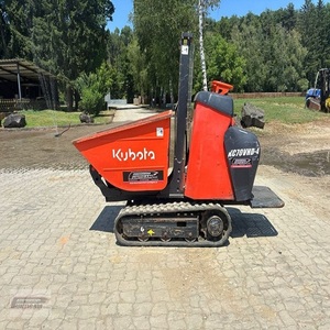 Dumper compact sur chenilles Kubota performant avec un moteur diesel robuste, idéal pour le déplacement de matériaux dans le secteur de la construction - Product Image 1