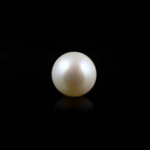 Certified Natural Pearl 5.45 Carat Loose Gemstone for Fine Jewelry - Product Image 1
