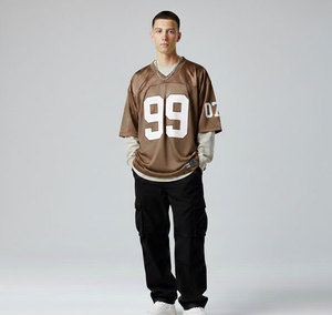 เสื้อฟุตบอลทีมชายแบบกำหนดเอง ทรงพอดีตัวสำหรับนักกีฬามืออาชีพ แขนสั้น ปรับแต่งได้พร้อมชื่อและหมายเลขผู้เล่น - Product Image 5