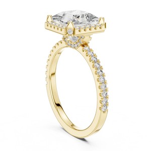 Anillo de Compromiso con Halo Oculto de Corte Radiante, Banda de Moissanita, Chapado en Oro de 18K, Joyería para Propuesta de Matrimonio - Product Image 1