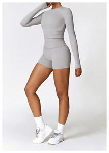 Ensemble de yoga 2 pièces vert sauge pour femme, short taille haute, crop top à manches longues, couleur unie, respirant, sans couture, vêtements de sport - Product Image 5