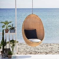 Fauteuil suspendu en rotin moderne et écologique, imperméable, couleur naturelle, tissé à la main, fabriqué au Vietnam, pour l'extérieur et le jardin