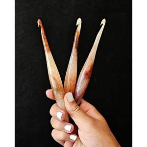 เข็มโครเชต์ไม้และเรซิ่นทำมือคุณภาพพรีเมียมสำหรับงานฝีมือสร้างสรรค์ - Product Image 4