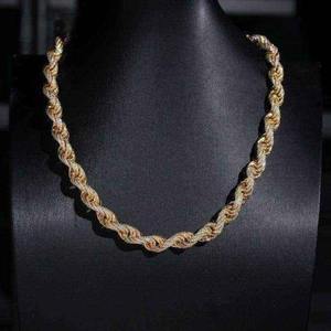 Chaîne en or à maillons en forme de corde taillée au diamant |   Collier Hip Hop Classique pour Hommes |   Chaîne en or jaune torsadée de luxe - Product Image 1