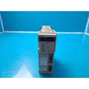 Yaskawa SERVOPACK SGD-01AP - Variador de Motor Servo AC Usado - Piezas de Equipos Semiconductores de Época - Product Image 6