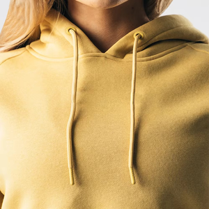 Sweat à capuche streetwear personnalisé pour femme 2024 - 100% coton, logo frontal, écologique, coupe courte, pour le yoga, le sport et l'entraînement - Product Image 2