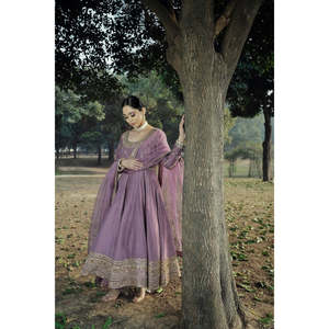 Magnifique dupatta de créateur, robes de soirée, robes de bal, pantalon élégant pour les occasions spéciales - Product Image 3