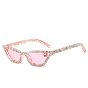 Lunettes de soleil œil de chat rouges avec accents en moissanite, verres miroir sans monture, accessoires de luxe unisexe, protection UV %, anti-reflet - Product Image 4