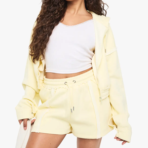 Conjunto Deportivo de Primera Calidad para Mujer con Logotipo Personalizado, Sudadera Holgada con Paneles Plisados de Forro Polar Transpirable y Pantalones Cortos - Product Image 4