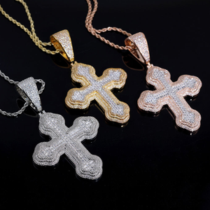 Pendentif Croix Iced Out en Moissanite et Diamant, Bicolore, Argent 925, Collier Hip Hop Religieux - Product Image 2