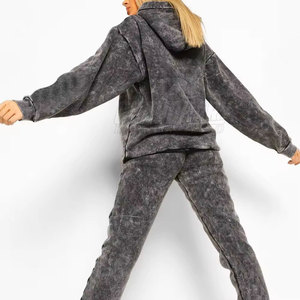 ชุดวอร์มสไตล์ทนทานแบบย้อมสีเอซิด เนื้อผ้านุ่ม สวมใส่สบาย เหมาะสำหรับการเดินทางและชุดลำลอง ดีไซน์ทันสมัยแบบย้อมสีเอซิด - Product Image 2