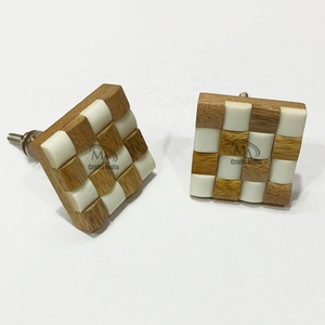 Venta caliente cocina moderna sala de estar puerta principal armario baño Hotel muebles con perillas de madera de latón personalizadas Uso de tocador - Product Image 5