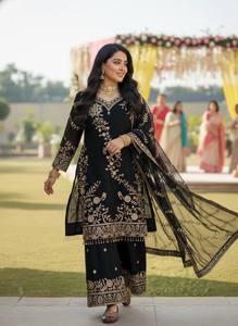 Ready to Buy in Cheap Price Palazzo Suit Enhance the Beauty of Your Wardrobe with This Newly Launched <b>Kurti</b> & Palazzo Set - Product Image 2
