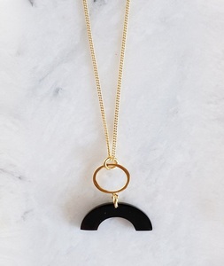Collier ethnique tendance en corne de buffle naturelle, style vente en gros, pendentif personnalisé thème animal, fabriqué dans l'Uttar Pradesh par F S I - Product Image 1
