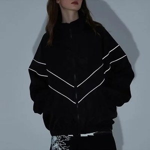 Chaqueta Cortavientos Deportiva Personalizada con Cuello Alto, Cierre de Cremallera, Ligera, Reflectante, Servicio OEM - Product Image 2