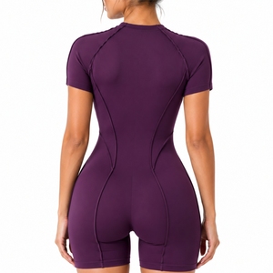 Combinaison de sport moulante personnalisée pour femme à manches courtes, une pièce, respirante, écologique, séchage rapide, contrastée, OEM - Product Image 2