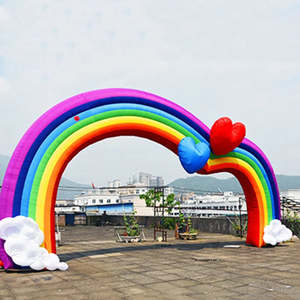 Arco Iris Inflable Gigante Vibrante de China con Diseño de Nubes y Corazones - Perfecto para Fiestas, Eventos del Orgullo y Festivales - Product Image 3