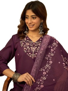 Ensemble Salwar Kameez en soie romaine violette traditionnelle pour femmes, pantalon Kurta long jusqu'aux chevilles, tenue décontractée, style Inde Pakistan - Product Image 3