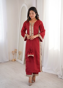 Salwar Kameez ethnique traditionnel indien avec broderie et travail de miroirs réels en velours pour toutes les occasions, vêtements de fantaisie pour femmes - Product Image 4