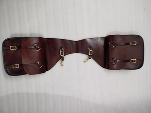 Sacs de selle de voyage robustes et compacts pour l'équitation, équipement de voyage confortable pour chevaux, rangement longue durée, équipement équestre. - Product Image 5