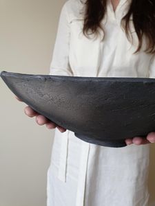 Produit très vendu : Grand bol de rangement pour fruits de table, noir mat, par Universal Overseas INDIA - Product Image 3