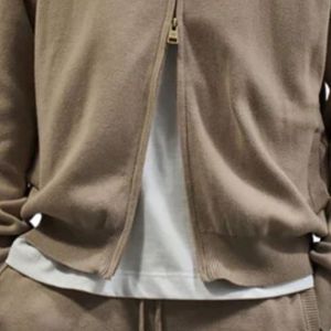 Veste de survêtement tricotée beige à rayures latérales, zippée, style athlétique streetwear, poignets côtelés, tricot doux, décontractée, pour homme, confort premium - Product Image 4