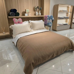 Manta Tejida de Lana de Camello Mongol MONECO, Tamaño King 220x240, Súper Suave, Cálida, Transpirable, para las Cuatro Estaciones - Product Image 1