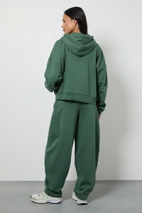 Ensemble survêtement décontracté deux pièces pour femme : sweat à capuche zippé vert et pantalon de jogging large en molleton doux – Vêtements de gros - Product Image 2