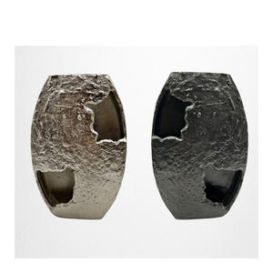 Vase à fleurs Art Déco en aluminium métallique de qualité supérieure pour la décoration de la maison et des événements de Diwali - Product Image 3