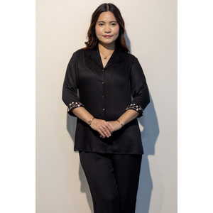 Camisa CLAIRE Negra de Algodón Giza Premium y Elegante para Mujer al Mejor Precio - Product Image 2