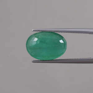 Émeraude Naturelle Certifiée par un Certificat Extérieur, Vente en Gros, Pierre Précieuse Verte Lumineuse de Qualité Supérieure, Coupe Ovale 7,03 Carats (14x9,5mm, 6mm) - Product Image 3
