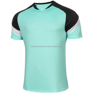 เสื้อฟุตบอลแบบยูนิเซ็กซ์สั่งทำได้ ผ้าระบายอากาศ โพลีเอสเตอร์ 100% แห้งเร็ว - Product Image 1