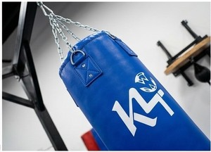 Sac de boxe d'entraînement K4 bleu en PU avec remplissage de sable pour usage en salle de sport adulte - Product Image 5