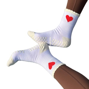 Nuevos Calcetines Casuales al por Mayor en Negro, Blanco y Varios Colores, para la Temporada de Invierno, con Logotipo Personalizado en el Puño, Transpirables, con Impresión Digital - Product Image 2