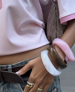 Bracelet manchette léger en résine acrylique pour femme, bracelets en résine faits à la main, sans plomb, bracelets en résine unisexe, bonne affaire - Product Image 4